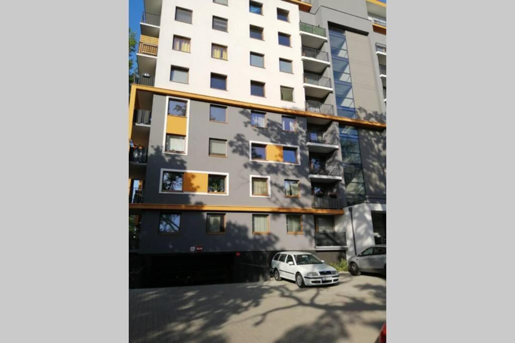 Sun House Apartment + Free Parking - Wroclaw — Zdjęcia 1